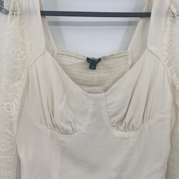 Wild Fable Off White Cropped Long Sleeve Lace Top Size Medium - Picture 3 of 9